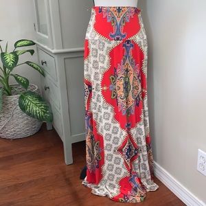 Gorgeous colorful maxi skirt. Like new